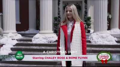 (engine humming) - Christmas at Graceland: Home for the Holidays