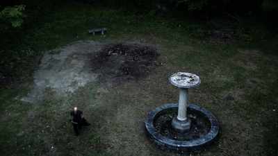 [Engine idling] - Damien