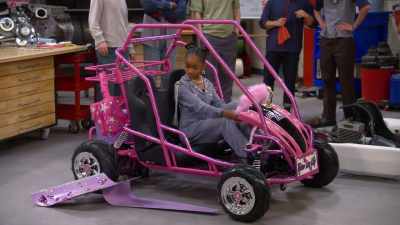 [engine revs] - That Girl Lay Lay