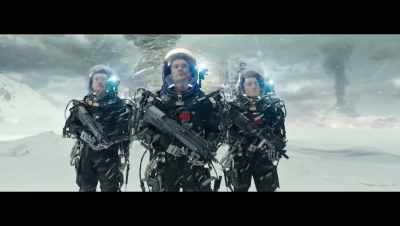 [engine revving] - The Wandering Earth