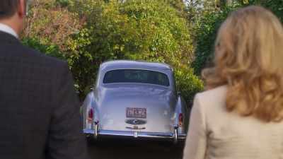 [engine rumbles] - V.C. Andrews' Pearl in the Mist