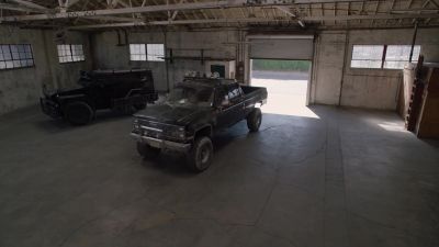 [engine rumbling] - Twin Peaks