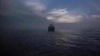 (engine rumbling) - Death Ship