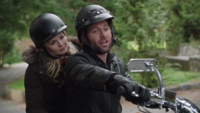 August, you're gonna tell me where we're going and how it's gonna help me beat Regina? - Once Upon a Time