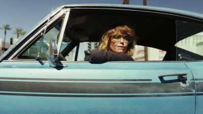 (engine rumbling) - Poker Face