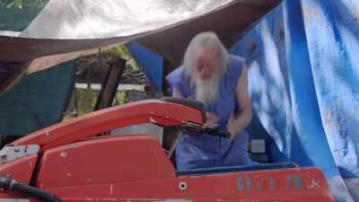-(engine sputters) - Rob Riggle's Ski Master Academy