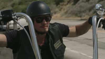 (engine turns over) - Mayans M.C.