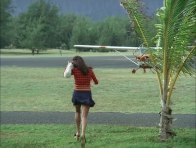 [ ENGINE TURNS OVER ] - Hawaii Five-0