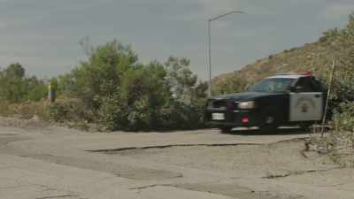 (engines revving) - Mayans M.C.