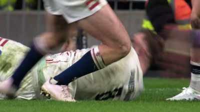 England pulsing towards the Scottish line. - Six Nations: Full Contact
