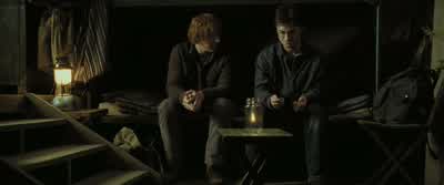 Engorgio. - Reducio!What's going on in there? - Nothing.- Nothing. - Harry Potter and the Deathly Hallows: Part 1