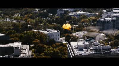 Enormous explosion over toward the West Wing. - White House Down