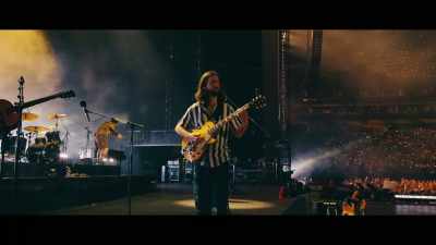 Então me leve de volta
Para a minha juventude - Imagine Dragons: Live in Vegas