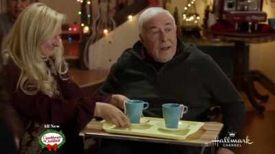 [entry bell rings] - Sister Swap: A Hometown Holiday