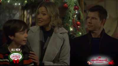 Enzo, please tell me
you're doing - It's Beginning to Look a Lot Like Christmas