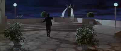 Epiphania, Epiphania Please don't jump - The Millionairess