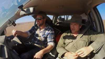 Er, George and Yanni have
kindly invited us to their mine site - Outback Opal Hunters