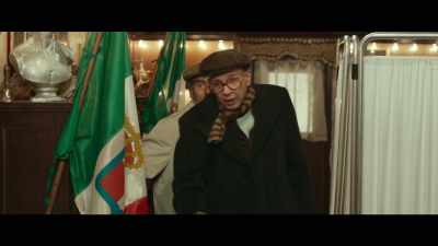 Era meglio l' "anchorman".
Ma com'è successo? - Fuga da Reuma Park