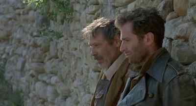 Eran anarquistas.
They were young anarchists. - Land and Freedom