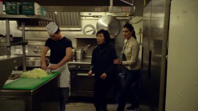 Eric, I'm in a chinese
restaurant called foo chow. - NCIS: Los Angeles