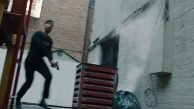 - Eric Park, stop running! - FBI