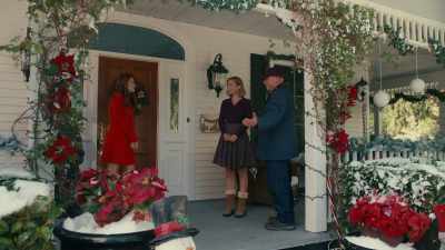 Erica, can you come here a sec. - A Maple Valley Christmas