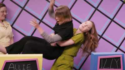 (Erin and Allie screaming chaotically) - Make Some Noise