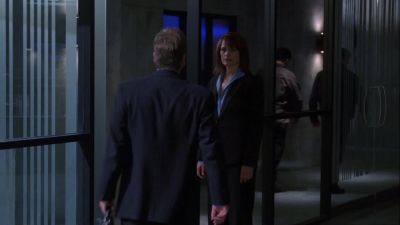 Erin, listen to me. - 24