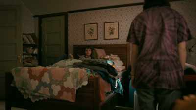 Erin, you're already messing
with your own life, - Paper Girls