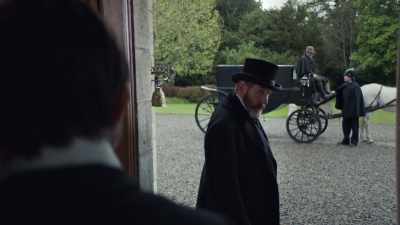 - Erm, you didn't happen
to see anything peculiar - Dead Still
