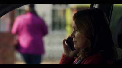 'Erm, there is something
I need to tell you about George. - Finding Alice