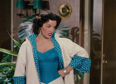 Ernie Malone was taking pictures right through that porthole - Gentlemen Prefer Blondes