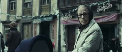 - ¡Es ella! - The Orphanage