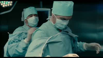 Es muy joven. - The Skin I Live In