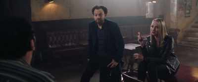 Escaped from his apartment?
-No, that's bizarre. - Coexister