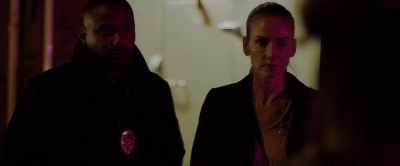 Especially if it's about
a murder in this town - Last Shot