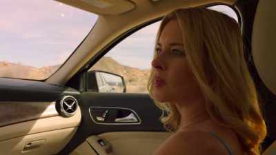 - Esta retirada no fue idea mía. - Couples Retreat Murder