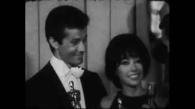 Este parece ser o auge. - Rita Moreno: Just a Girl Who Decided to Go for It