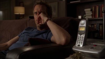 Esteban: Dr. House,
it's Esteban Hernandez again. - House
