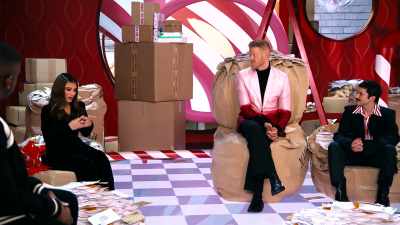 Estivemos a falar de como poderíamos
manter o espírito dele vivo, - Pentatonix: Around the World for the Holidays