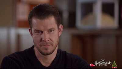 Ethan, why don't you
take Madison to the back office - Welcome to Christmas