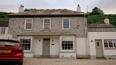 Ett stort hus blir en polisstation. - Farewell Doc Martin