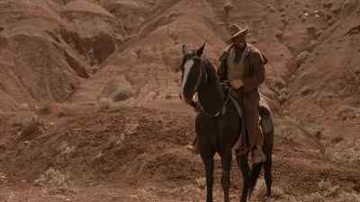 Eu! Don't dally.
Come on. - The Last Outlaw