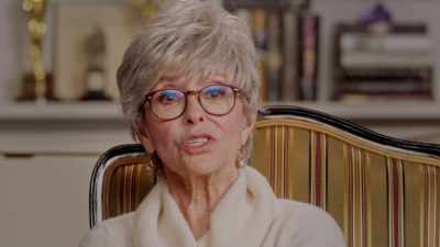 Eu exorcizei aquele homem
da minha vida." - Rita Moreno: Just a Girl Who Decided to Go for It