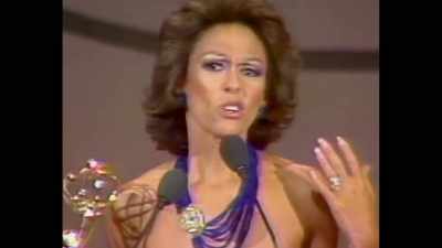 Eu só posso desejar
que vocês pudessem ser eu. - Rita Moreno: Just a Girl Who Decided to Go for It