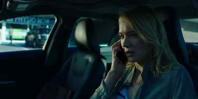 - [Eva] It's Eva, you know what to do. - Condor