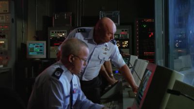 Evacuate the gate room. - Stargate SG-1