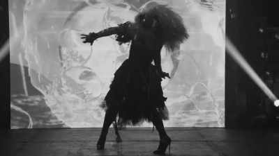 - Evah was giving us
that shunned nerd, - The Boulet Brothers' Dragula: Titans