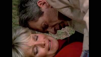 (Evans weeping off-screen) - Rock Hudson: All That Heaven Allowed