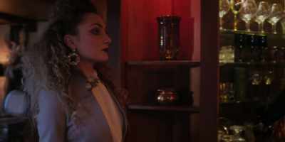 Eve, what are you doing here? - Reginald the Vampire